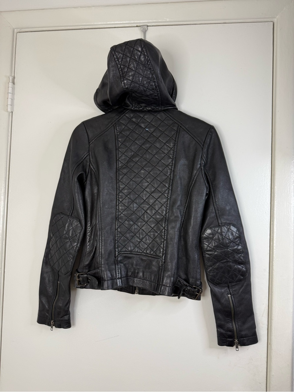 7th Ave. Black genuine leather, quilted, patch elbows, hooded Moto jacket. XS - Picture 7 of 10